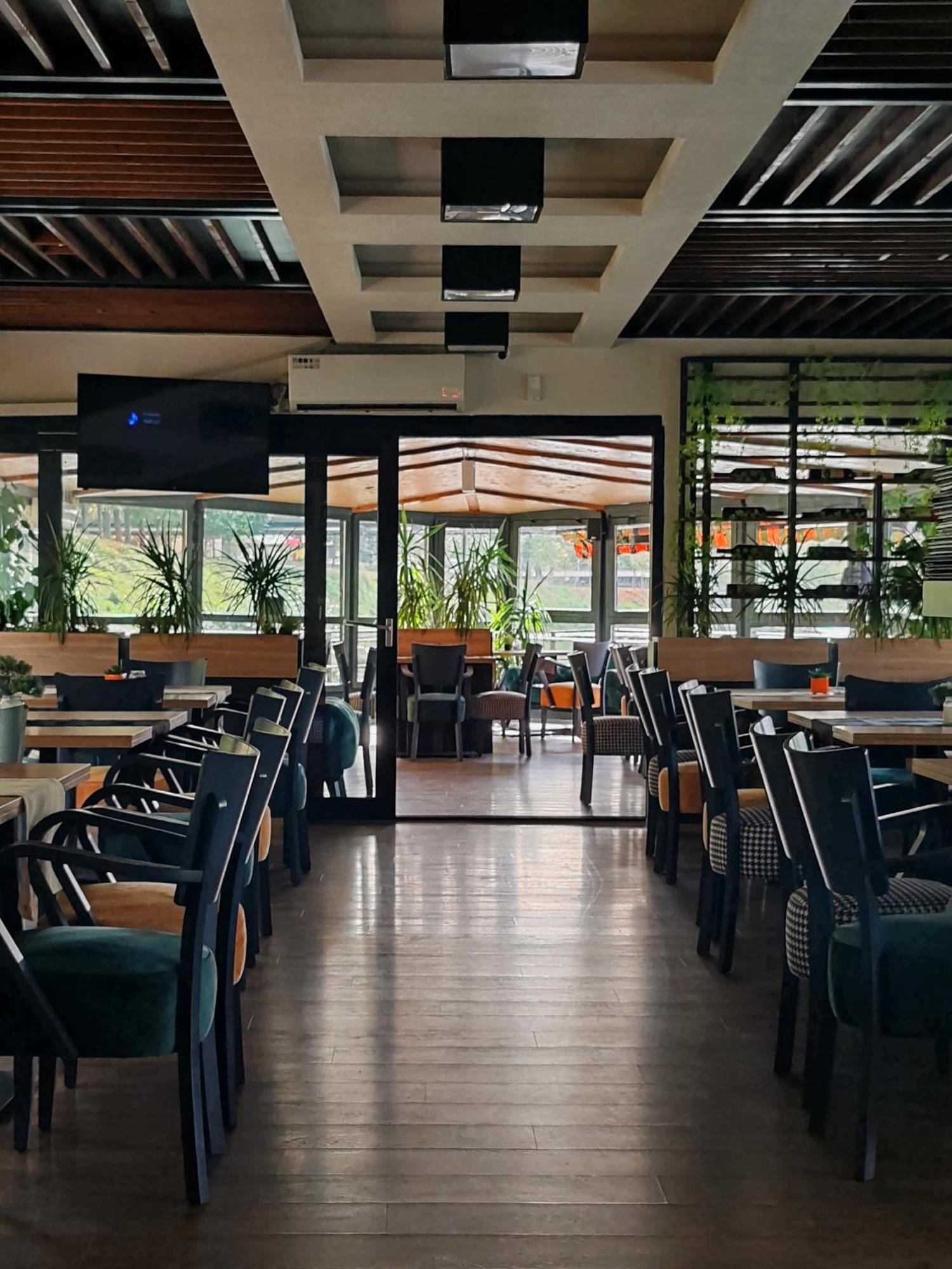 Cruiser Restoran Ćuprija Exteriér fotografie